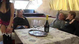 Her Şeyi Yapmak İçin Hizmetçi....