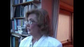 Xhamster.com 2662724 babcia z проколотыми paskami cipki i zabawkami