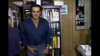 Xizmat uchun boshqa yo&#039;l bilan pul to&#039;ladim...