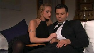 Real Na ku Plaser Born di Cai Nolly i su mucha Sentral - (HD Asina)